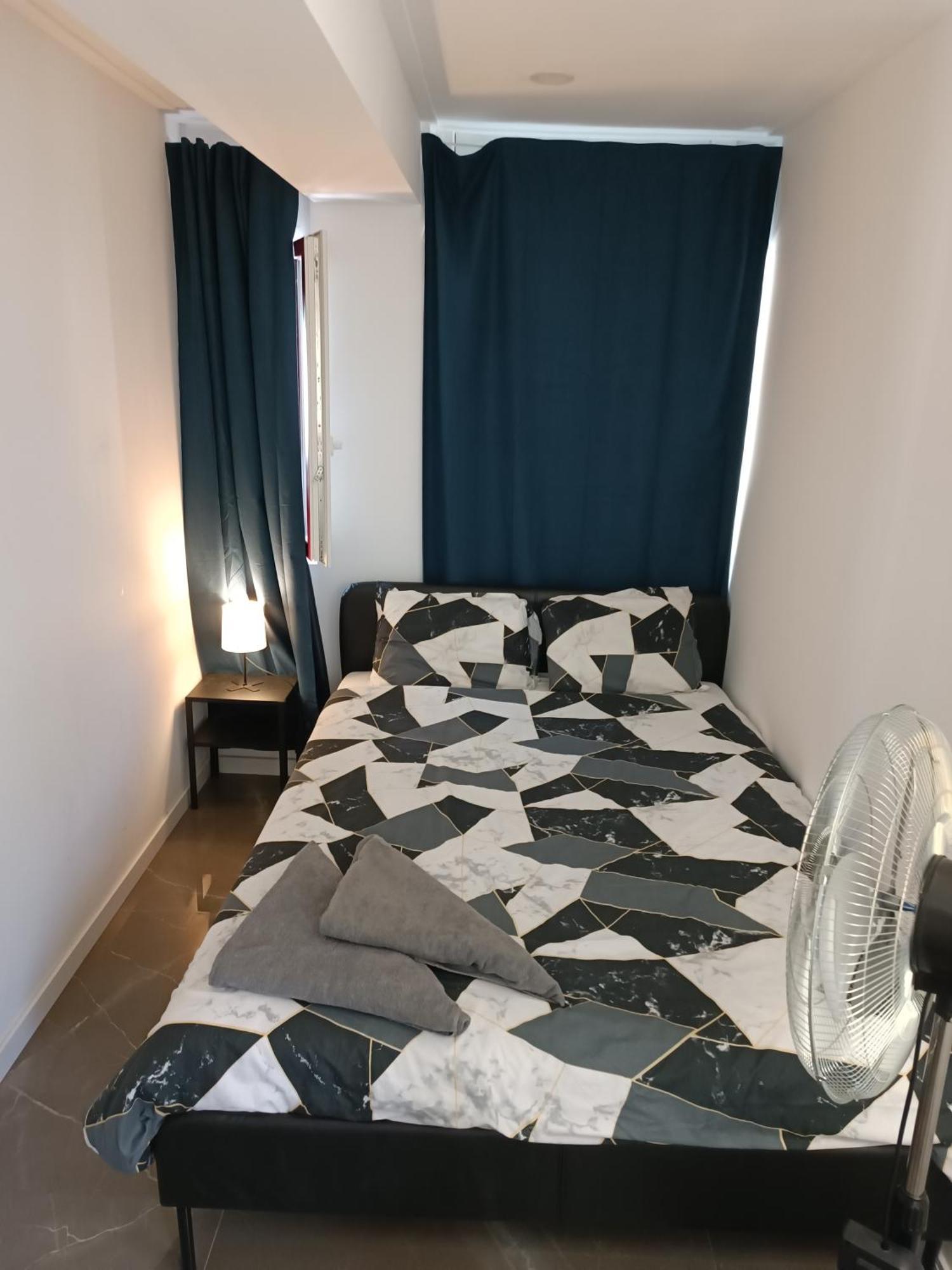 קוסטה דה קפאריקה Plaza Caparica Hostel מראה חיצוני תמונה