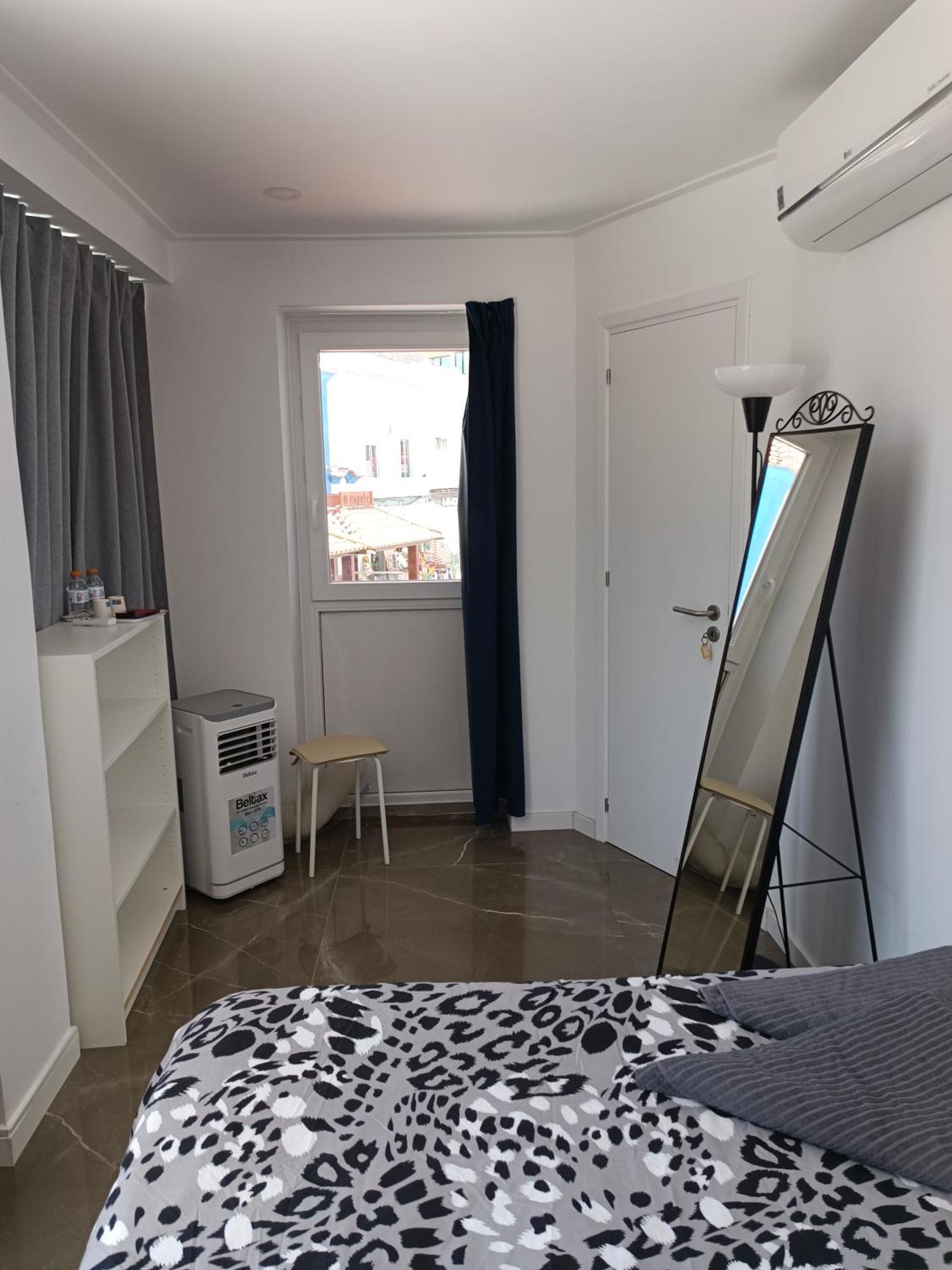 קוסטה דה קפאריקה Plaza Caparica Hostel מראה חיצוני תמונה