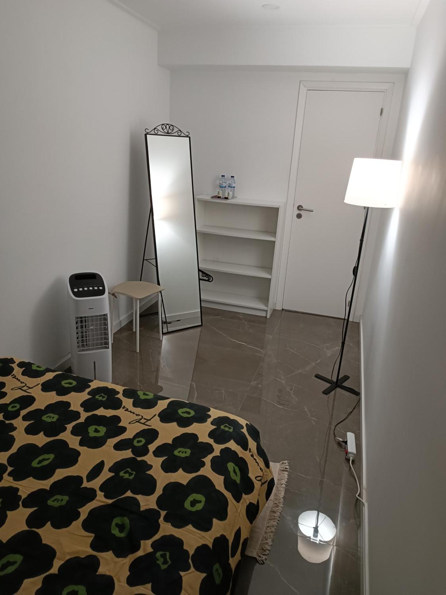קוסטה דה קפאריקה Plaza Caparica Hostel מראה חיצוני תמונה