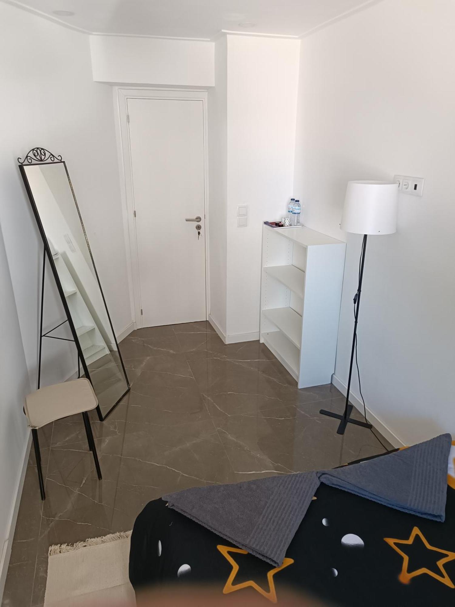 קוסטה דה קפאריקה Plaza Caparica Hostel מראה חיצוני תמונה
