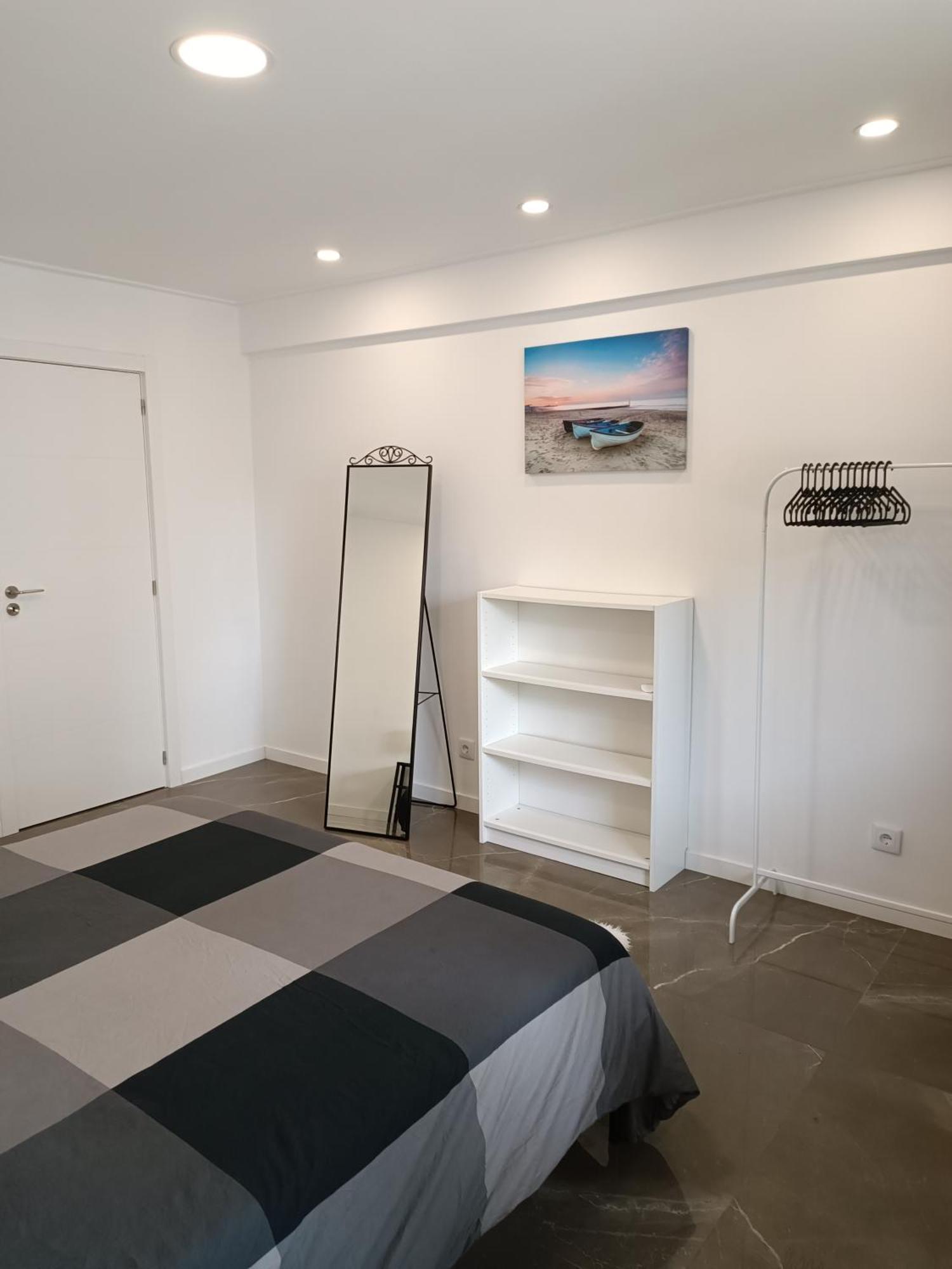 קוסטה דה קפאריקה Plaza Caparica Hostel מראה חיצוני תמונה