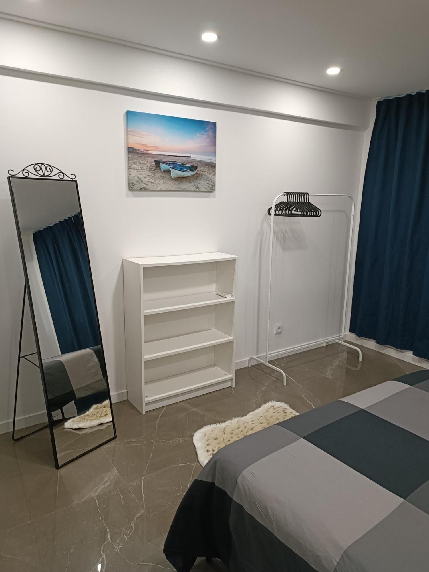 קוסטה דה קפאריקה Plaza Caparica Hostel מראה חיצוני תמונה