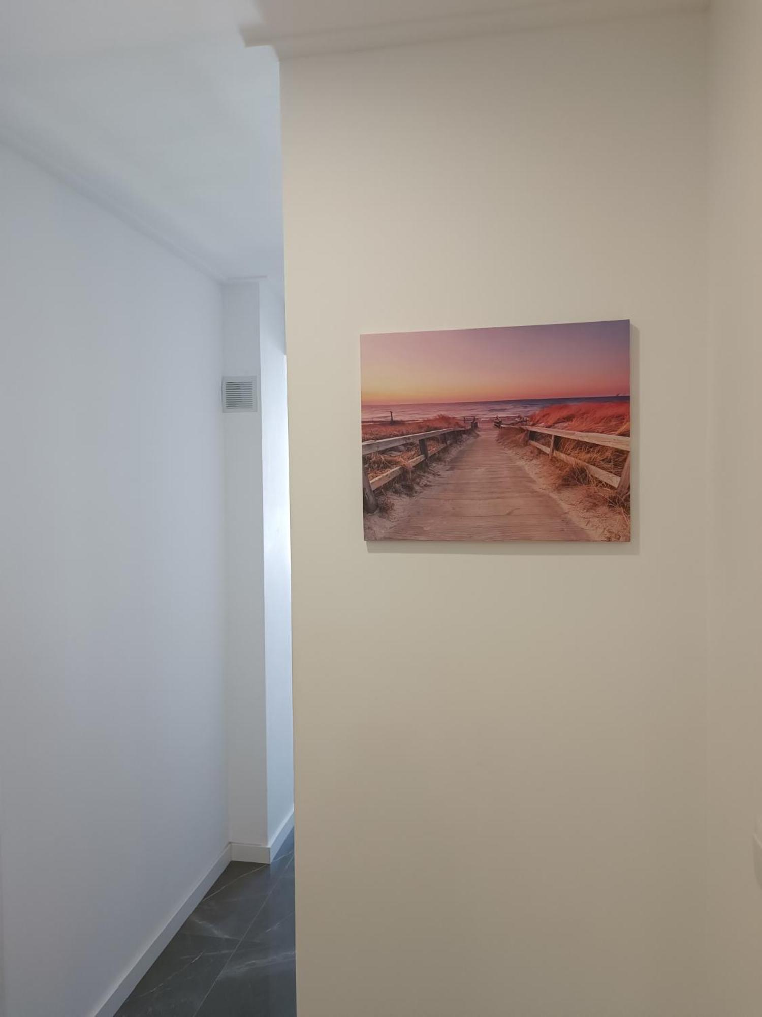 קוסטה דה קפאריקה Plaza Caparica Hostel מראה חיצוני תמונה