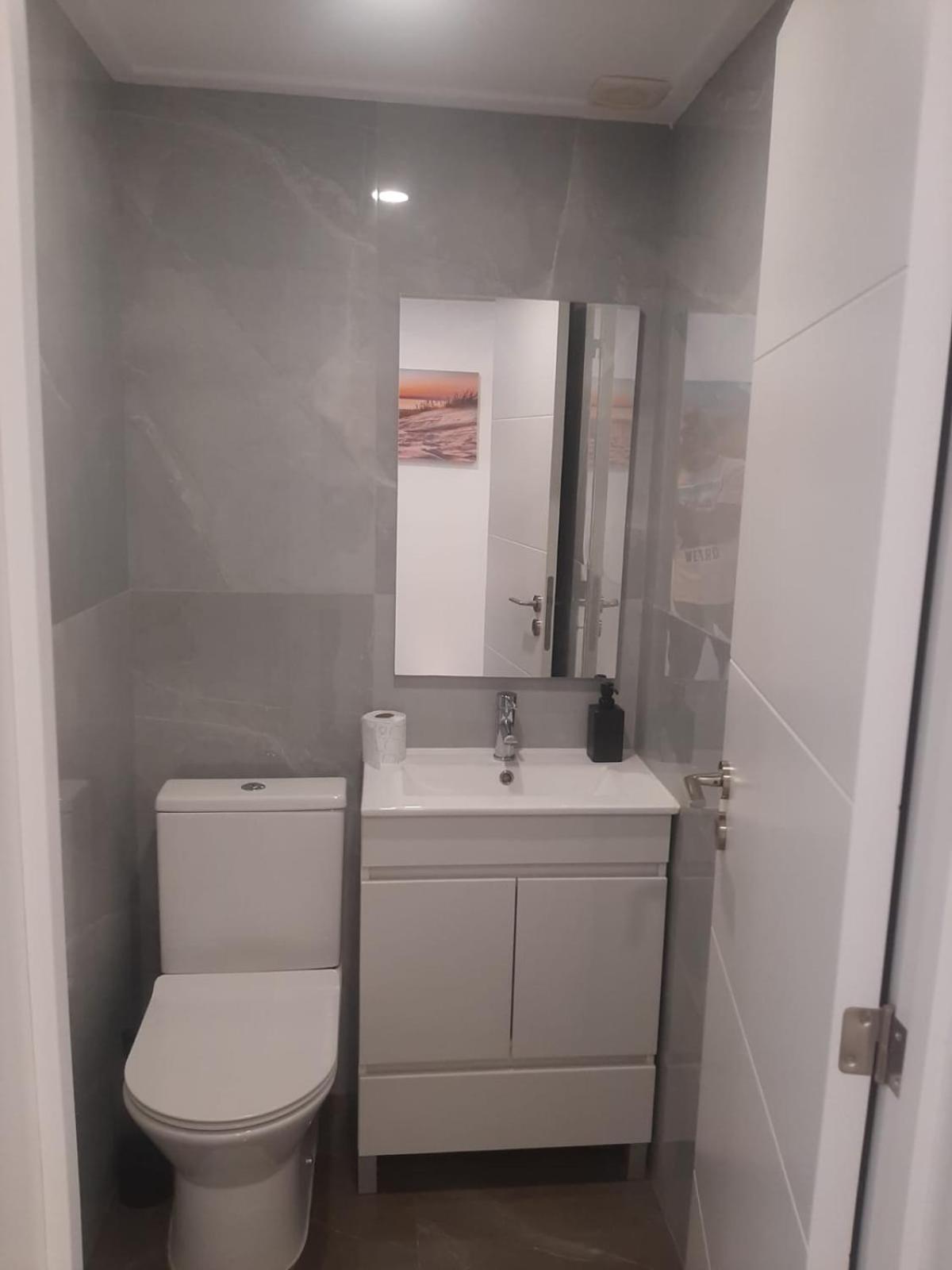 קוסטה דה קפאריקה Plaza Caparica Hostel מראה חיצוני תמונה