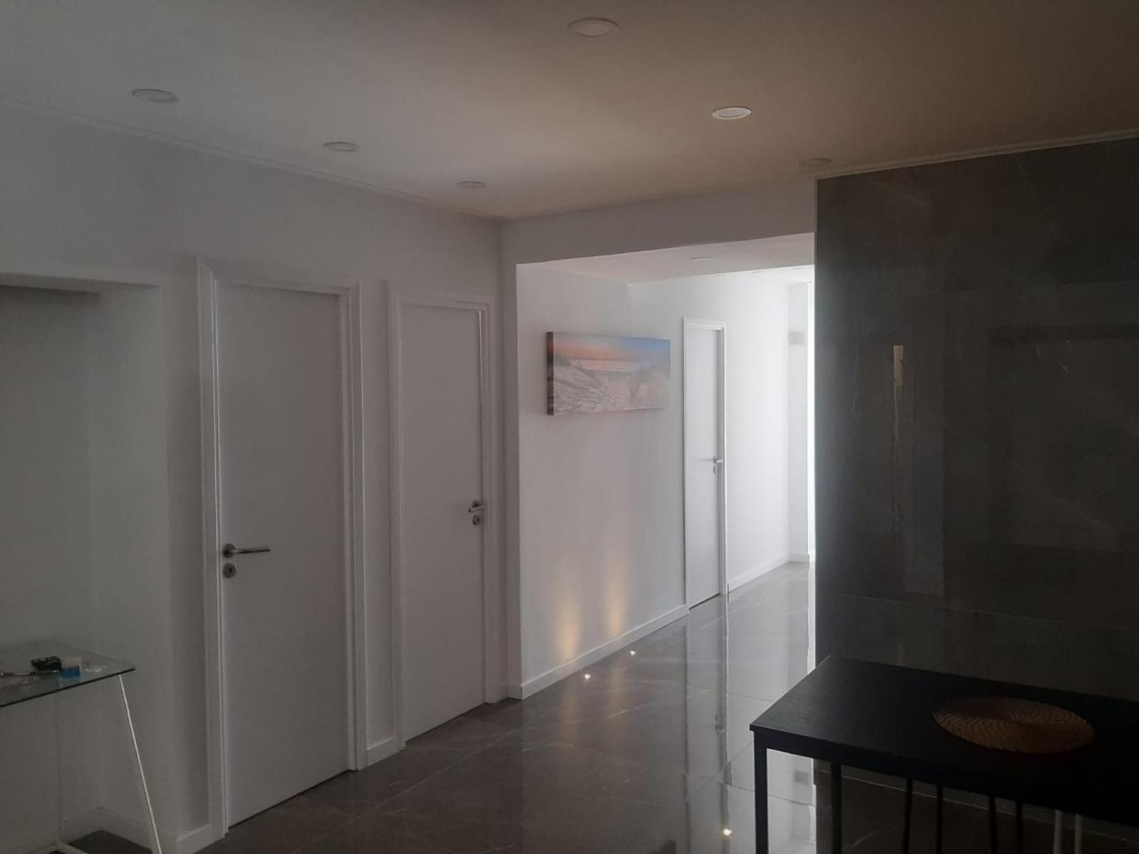 קוסטה דה קפאריקה Plaza Caparica Hostel מראה חיצוני תמונה